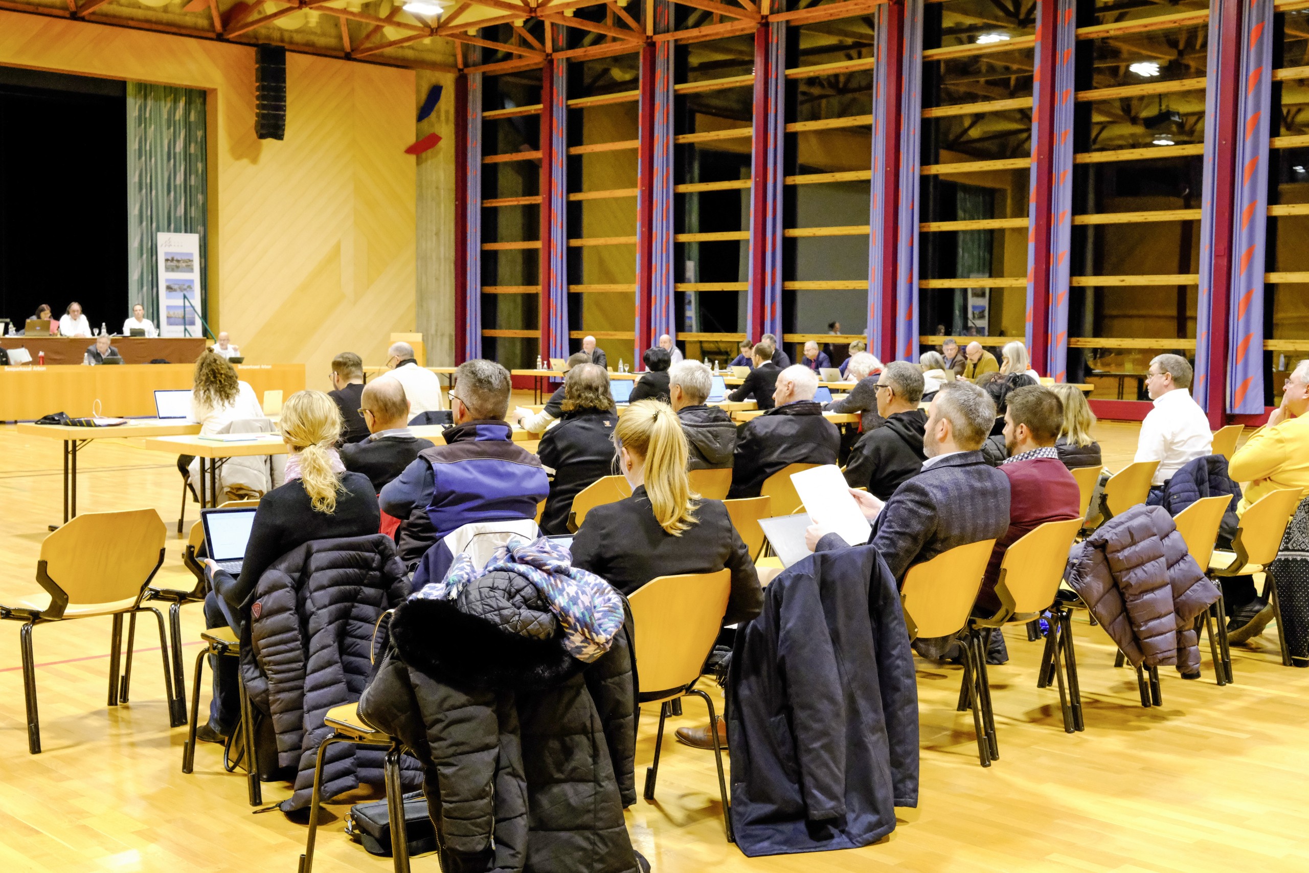 Trotz langwieriger Themen, waren die Zuschauerränge im Stadtparlament diese Woche verhältnismässig gut besucht.