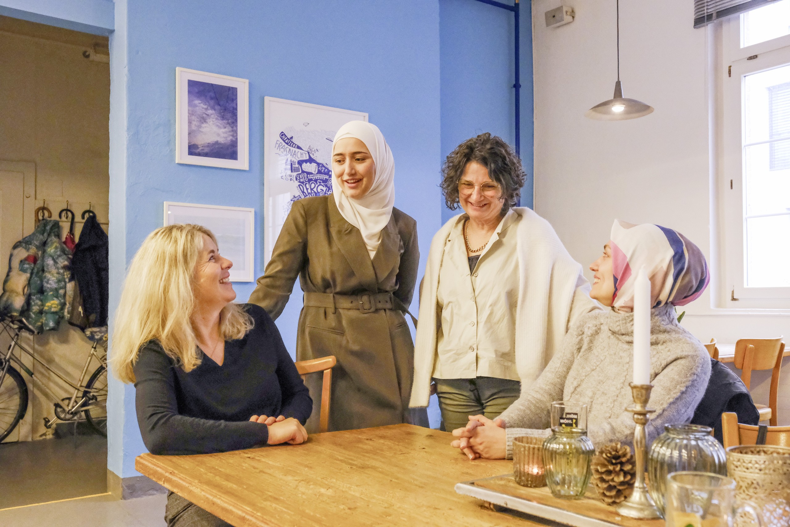 Gemeinsam bringen sie sich bei der «Tavolata» ein: Andrea Eberle, Dania Dabbas, Pia Lichtsteiner Zürcher und Hasret Sentürk (v.l.).