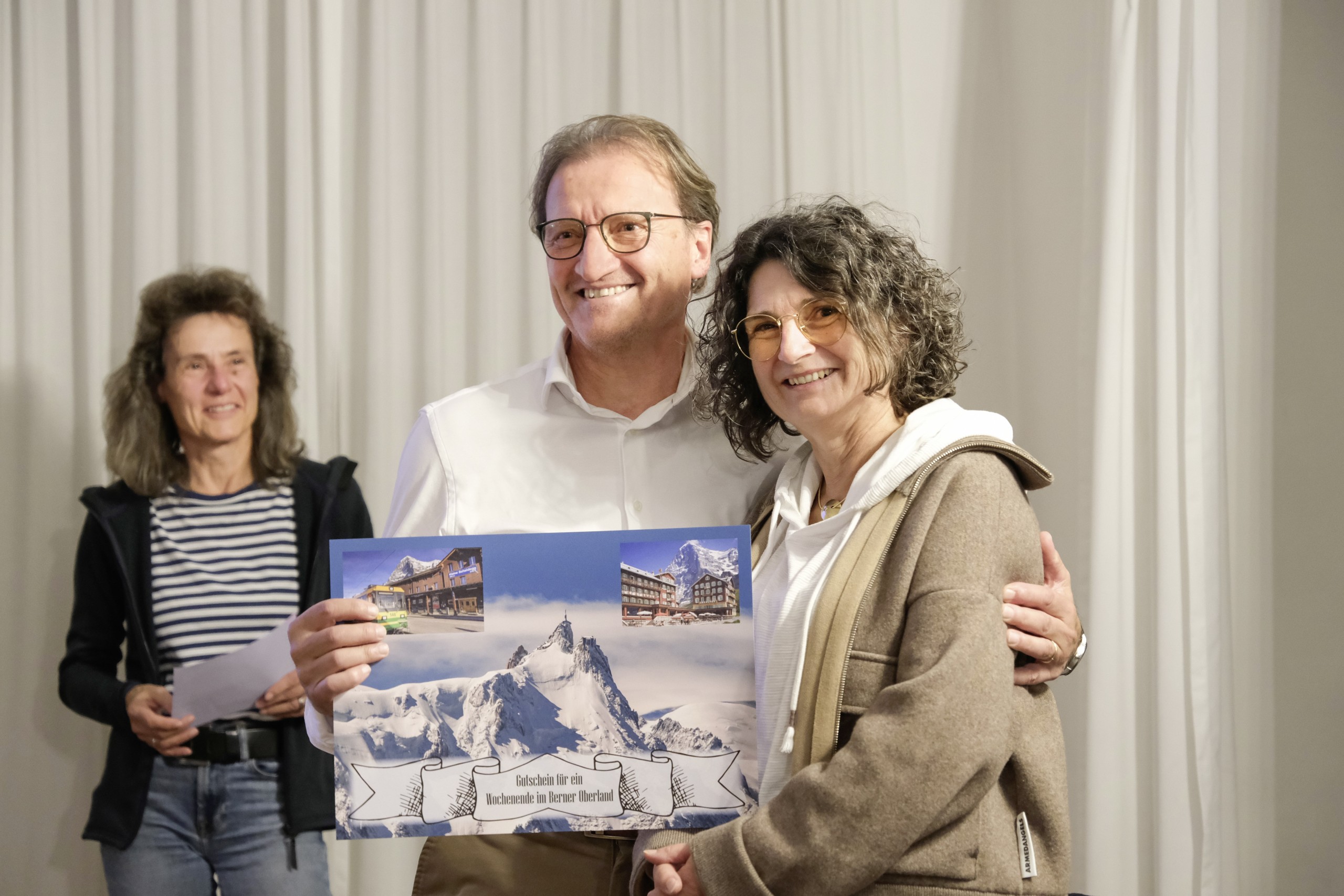 Markus Zürcher gibt die Leitung der Stiftung Schloss Roggwil ab. Zusammen mit seiner Frau Pia Lichtsteiner Zürcher (rechts im Bild) hat er in den letzten 30 Jahren viel zur Entwicklung und dem Unterhalt des historischen Bauwerks beigetragen.