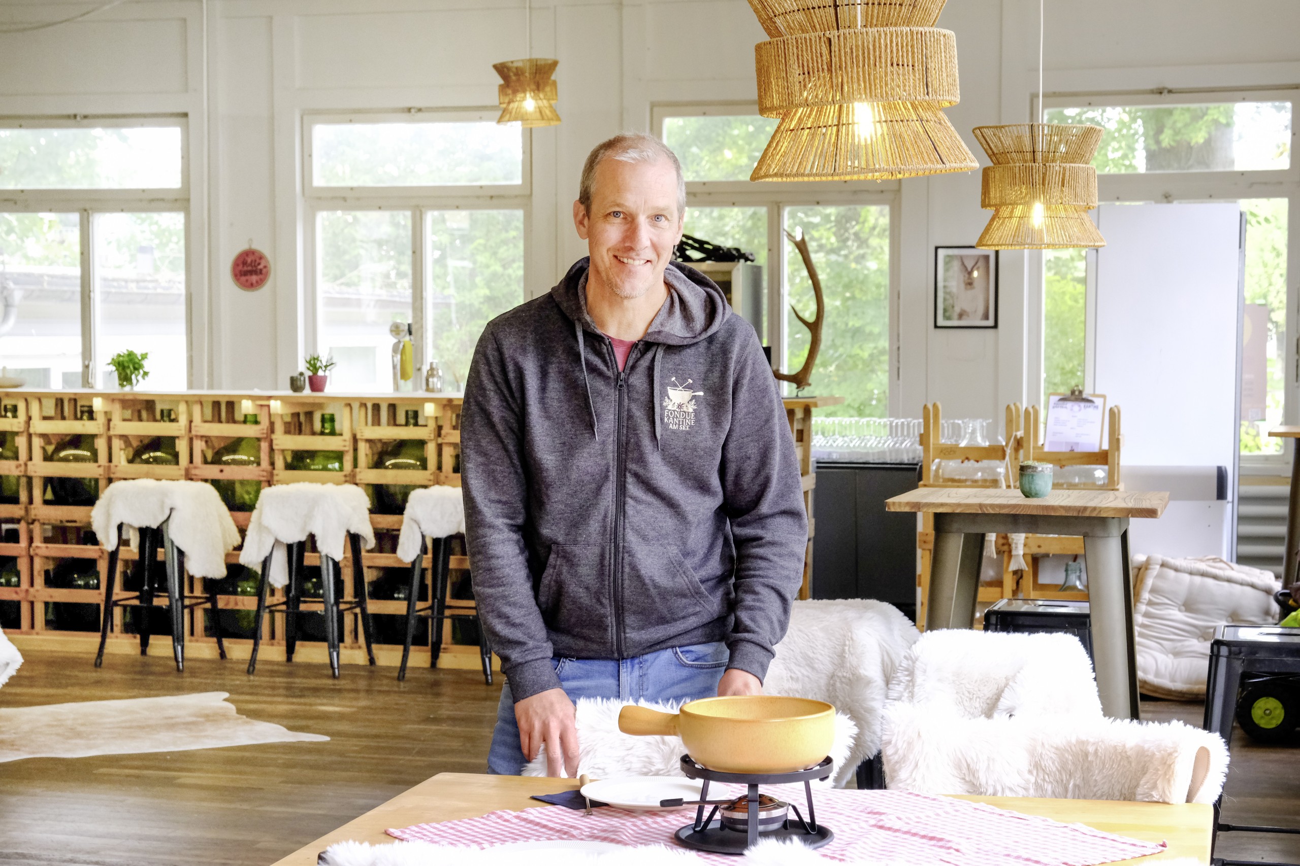 Christoph Albrecht, betreibt die «Kantine am See» in Absprache mit der ZIK Immo AG dieses Jahr auch in den Wintermonaten.