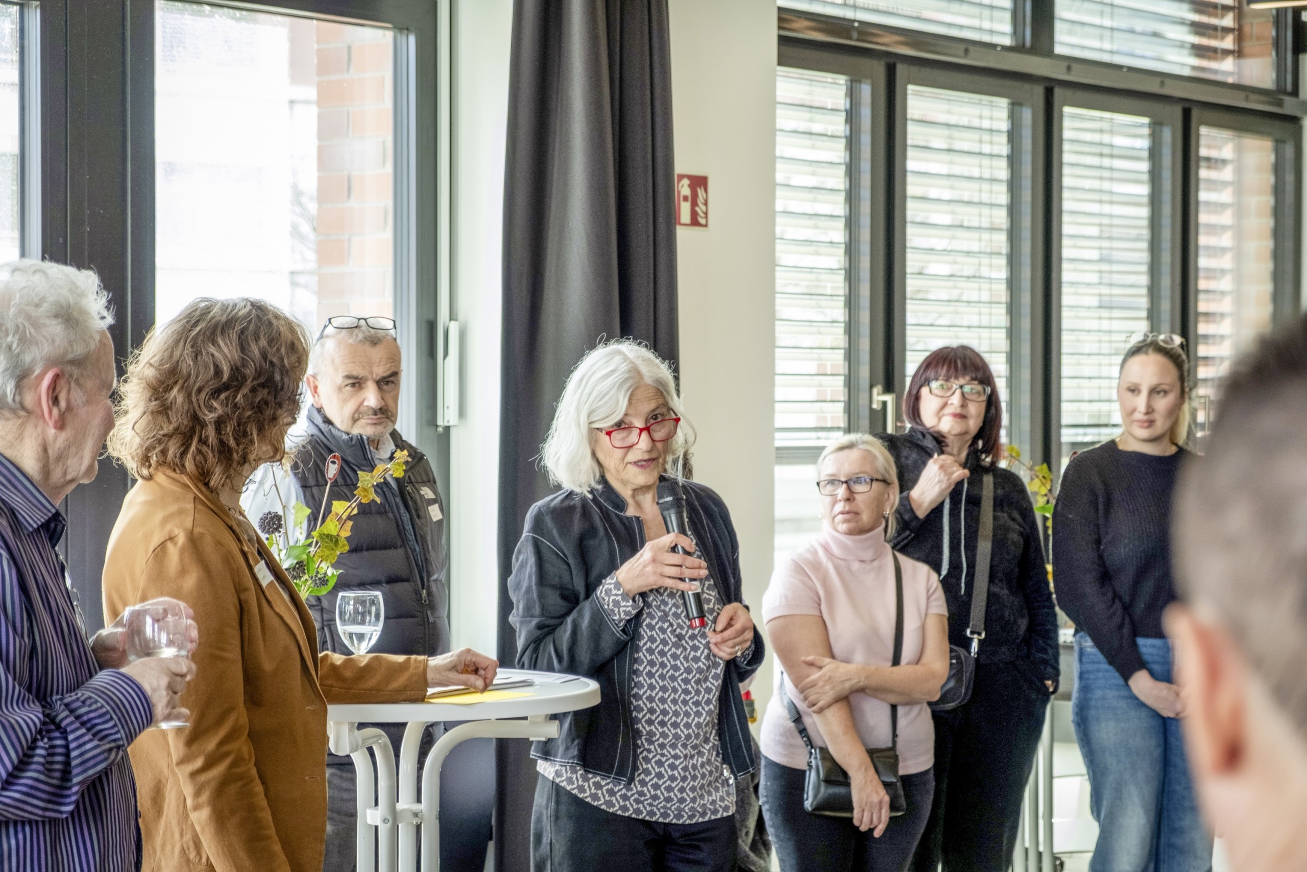 Elsbeth Bollag, Präsidentin des Vereins «Café International» blickt zusammen mit zahlreichen Gästen auf zehn Jahre gelebte Integration zurück.