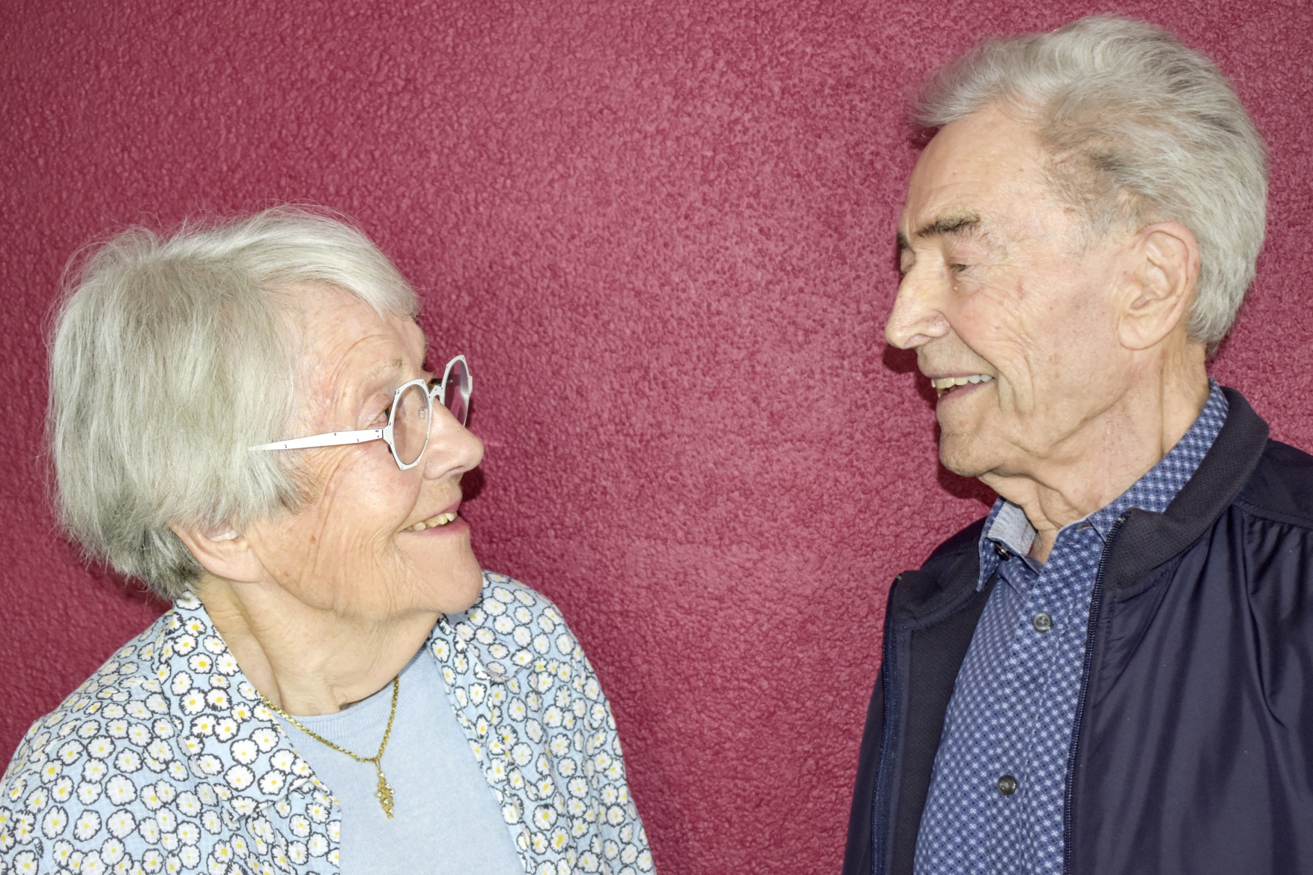 «Nach meinem Empfinden ist es jetzt baulich in Arbon genug,» meint Hedy Züger im Gespräch mit Ruedi Hayn. Der wiederum hielt vieles für nötig, sieht gewisse bauliche Entwicklungen aber auch kritisch.