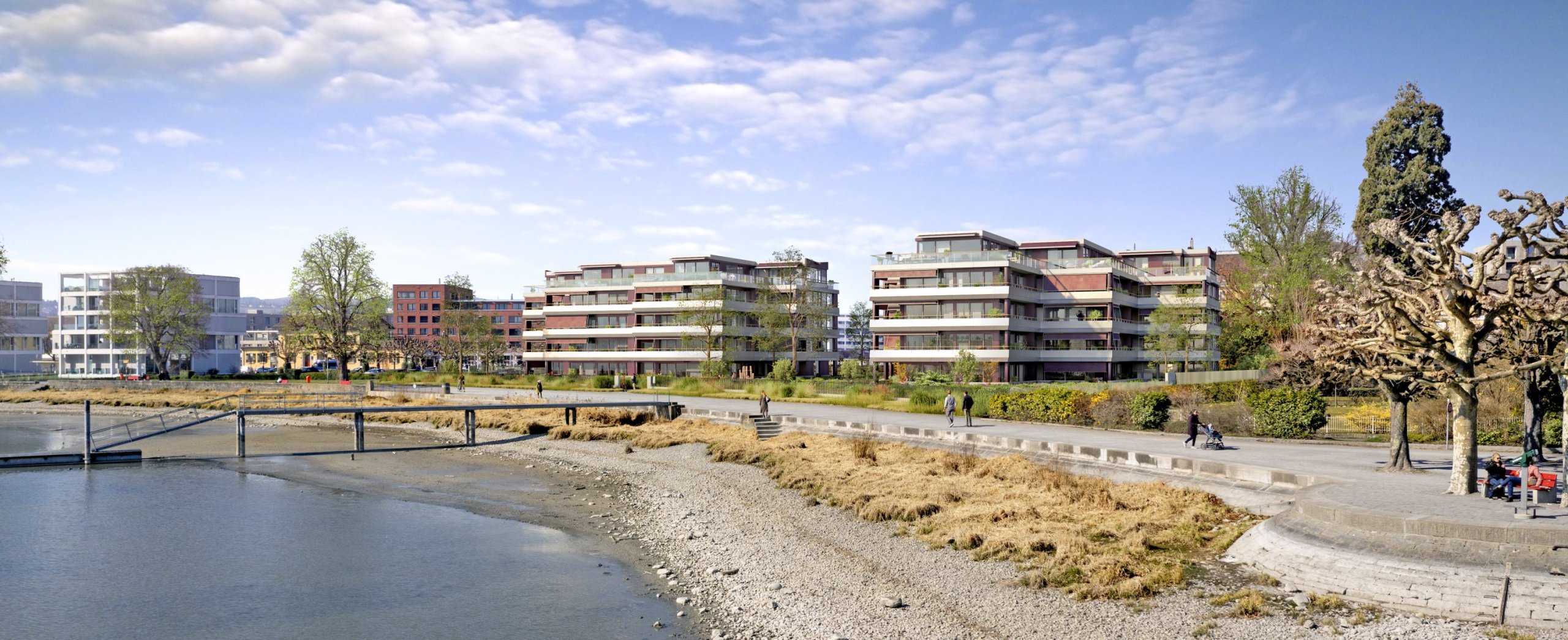 Die Visualisierung zeigt die Alternative der HRS zu «Riva»: Zwei Mehrfamilienhäuser mit insgesamt 48 Eigentumswohnungen am Standort des ehemaligen Hotels Metropol. Das Baugesuch hierzu hatte die HRS noch vor der Volksabstimmung zum Gestaltungsplan Riva eingereicht. Es wurde im Mai 2023, einen Monat vor der Abstimmung, vom Stadtrat bewilligt.