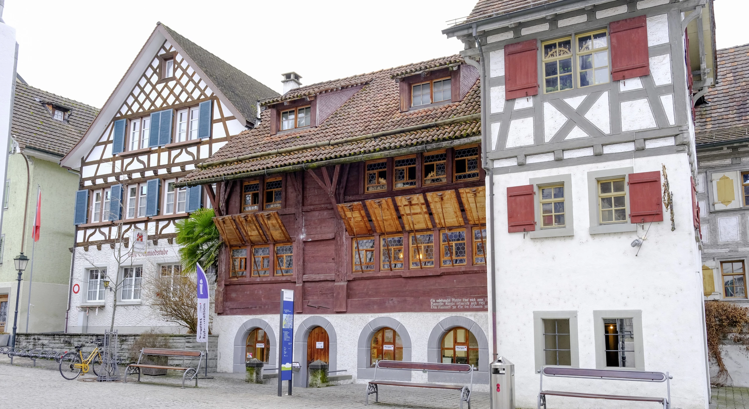 Im Bohlenständerhaus von 1471 an der Schmiedgasse hat es gebrannt.