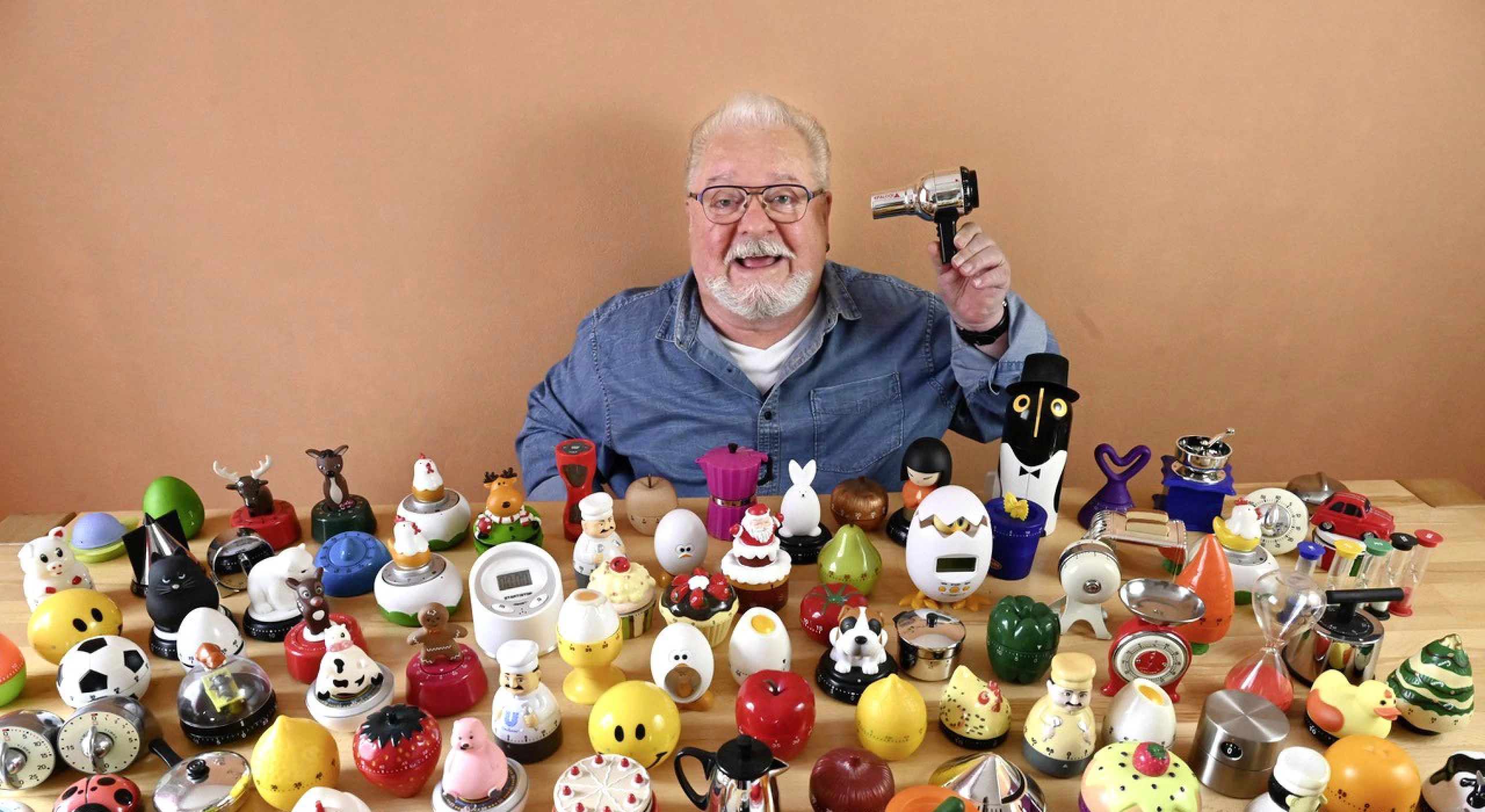Mario Tognazza ist stolz auf seine über 100 Stück grosse Sammlung.