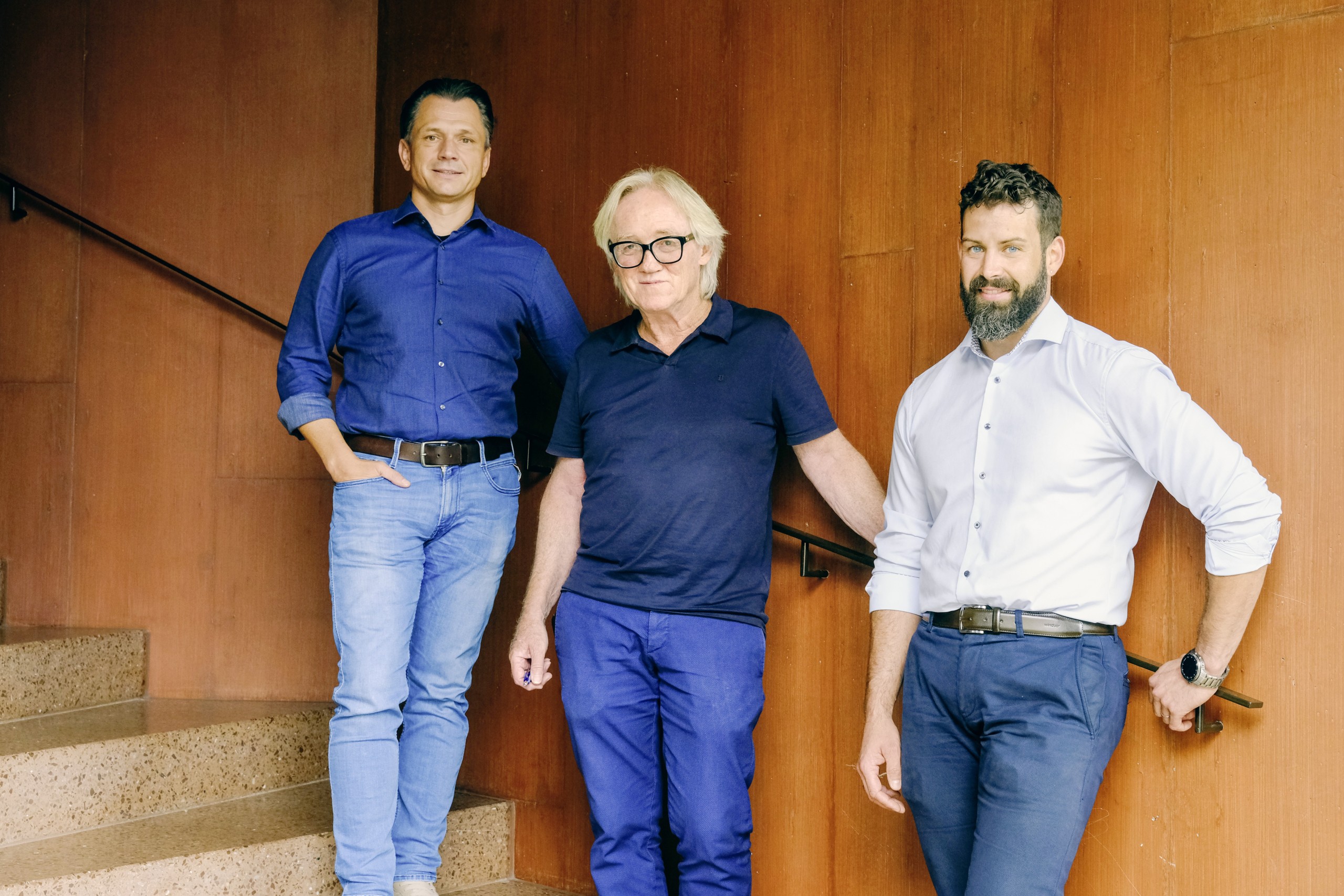 Daniel Leu, Präsident der Baukommission, Schulpräsident Robert Schwarzer und Florian Ammann, Leiter Liegenschaften der SSG Arbon sowie Bauherrenvertreter (v.l.), verbürgen sich für das neue Sekundarschulzentrum.